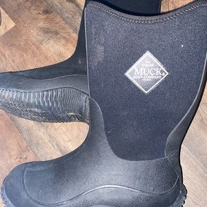 Kids muck boots